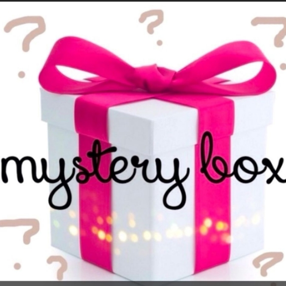 Designer mystery bundle guaranteed 2 great items - Picture 3 of 7
